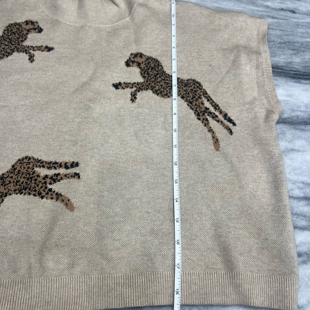Women’s Entro Beige Cheetah Sweater size large - Picture 9 of 15